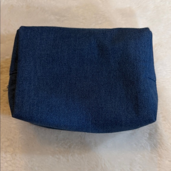 DIOR Beauty Blue Denim Cosmetic Pouch - Picture 4 of 7
